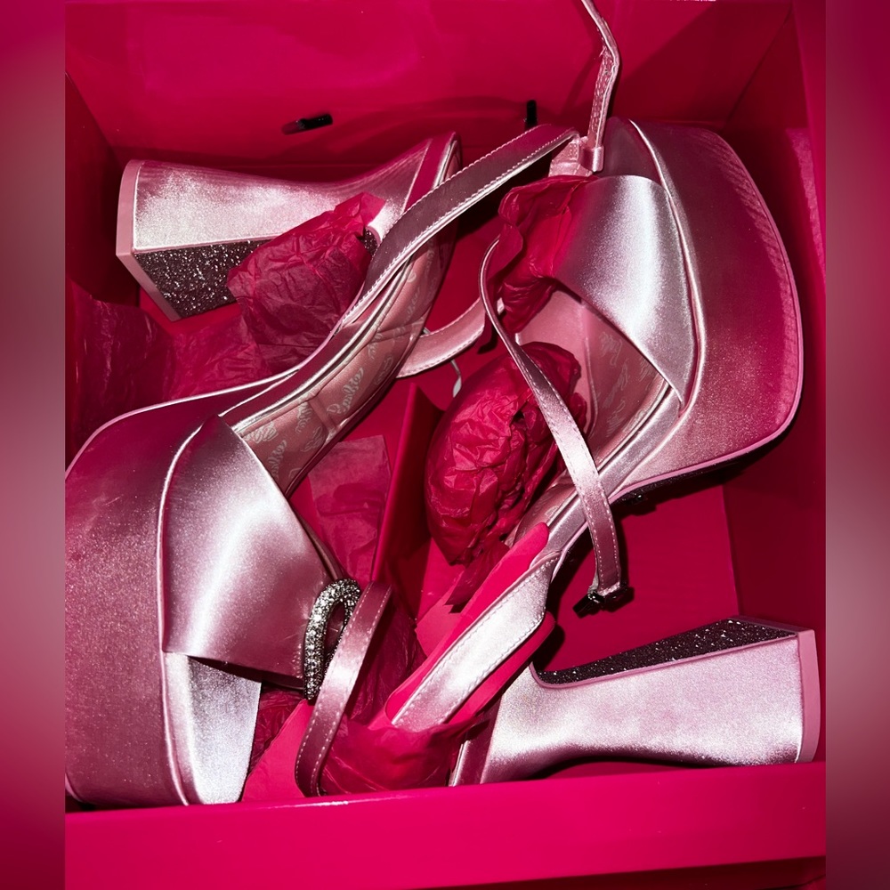 Aldo Barbie Platform Pumps size 11